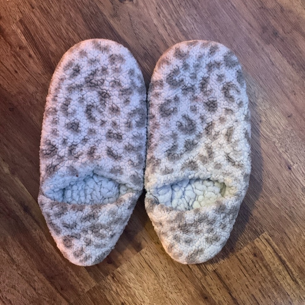 There fleece cheetah print slippers, from target.